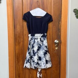 B Darlin Navy bodice w/floral navy/white chiffon skirt & wrap bow (0, Juniors)